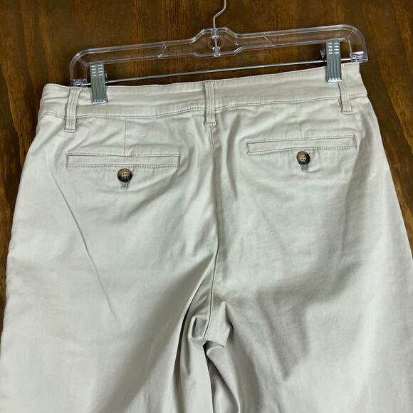 Tommy Bahama Womens Shorts Beige Midi Chino Island Life Stretch 4 - Picture 10 of 11